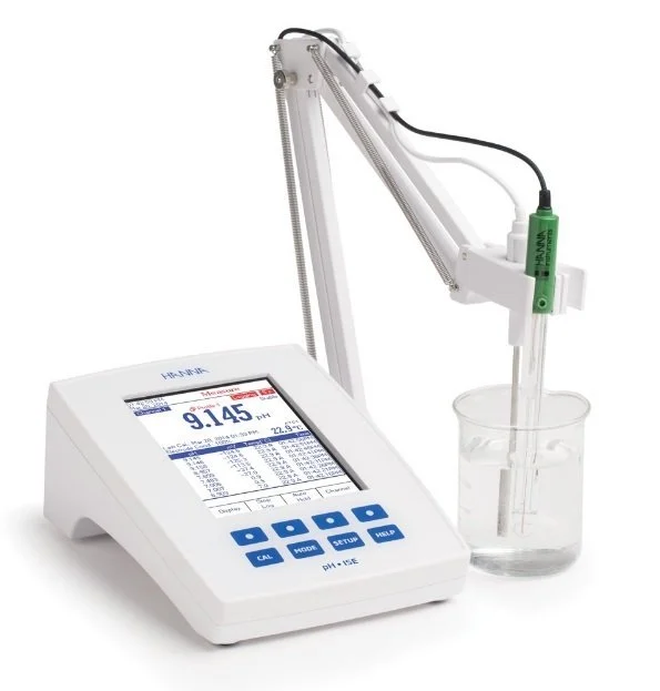 HANNA HI5222-02 Laboratuar Araştırma Sınıfı Tezgahüstü pH / mV / İSE Metre